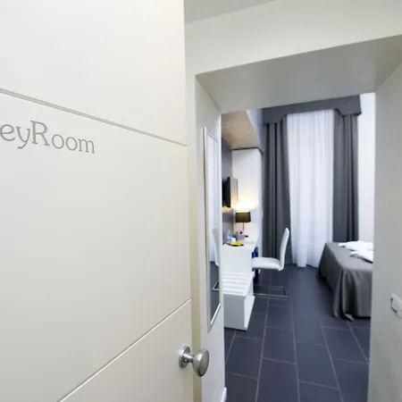 Grey&white 4*