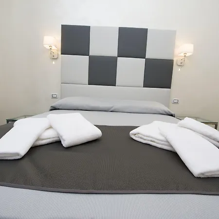 Grey&white 4* Rzym