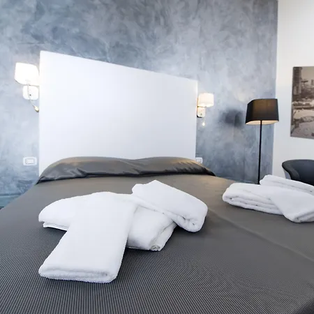 Grey&white בית הארחה רומא