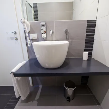 Grey&white בית הארחה רומא