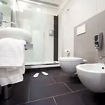 Guest house Grey&White